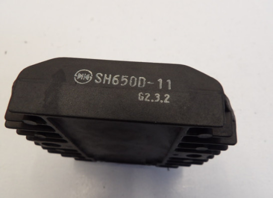 Spanningsregelaar Yamaha BT 1100