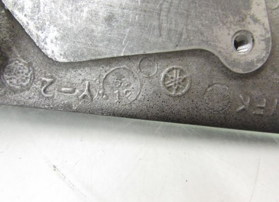 Main step holder left Yamaha V max