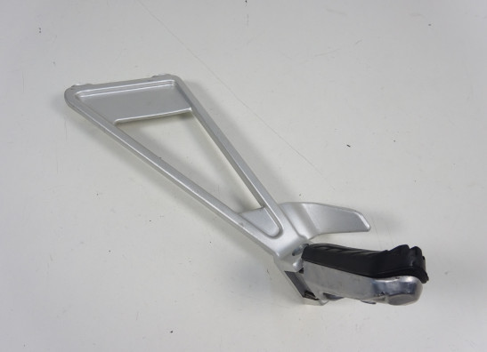 Soziusfussraste links Aprilia Tuono 660