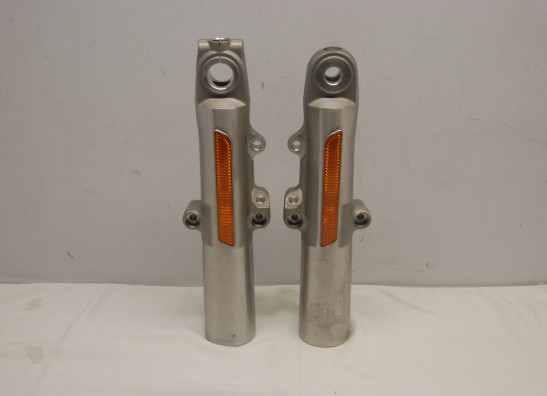 Fork pipe outside Harley Davidson Touring