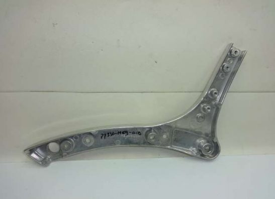 Rugsteun sissybar Honda VF 700  750 C Magna