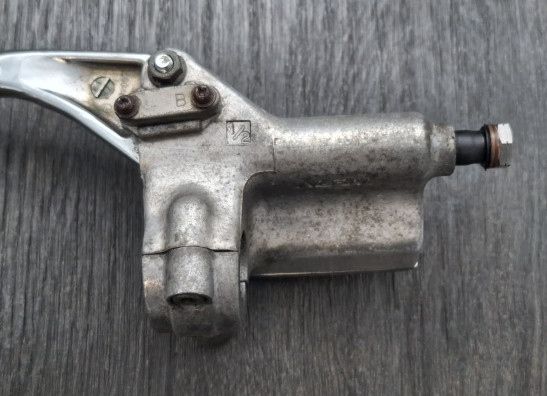 Front brake master cylinder  Suzuki VS 1400 Intruder