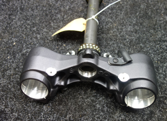 T stuk Ducati Diavel