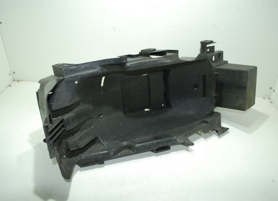 Rear fender Yamaha GTS 1000