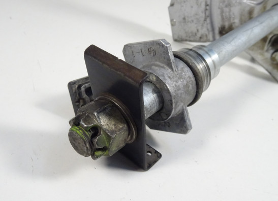 Rear axle Kawasaki Z 750