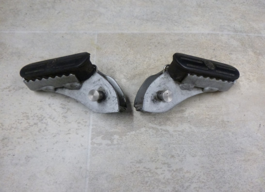 Footrest left BMW R 1200 GS