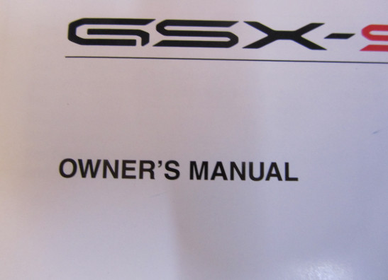 Manuel Suzuki GSX S 1000