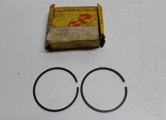 Piston ring Suzuki T 500