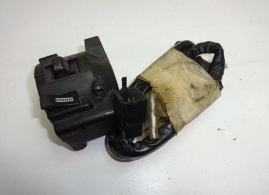 Stuurschakelaar links Honda VF 700  750 C Magna