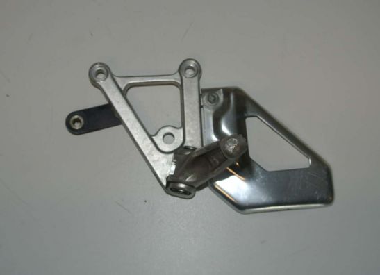Main step holder left Aprilia RSV 1000