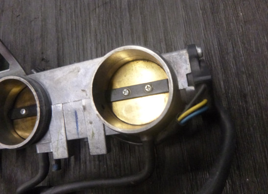 Gasklephuis Triumph Speed Triple 1050