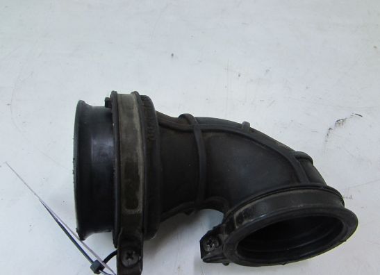 Luchtbuis midden Suzuki Burgman 400