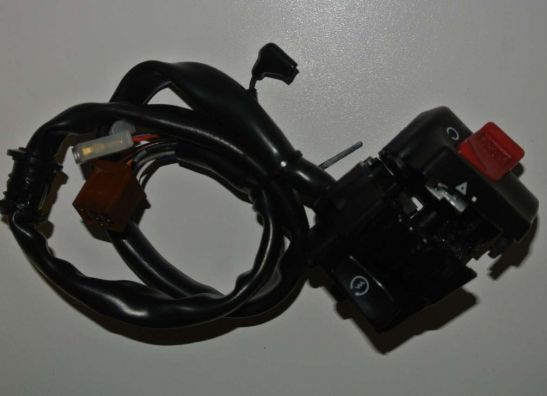 Handlebar switch assy right Honda CBF 1000