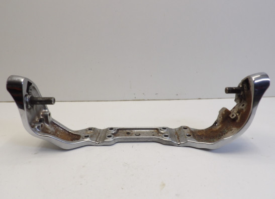 Fussrastentrager Suzuki VS 1400 Intruder