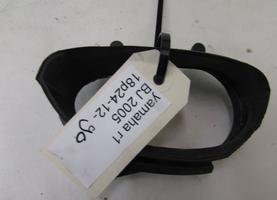 Air intake center Yamaha YZF R1