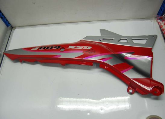 Linker achterkant Suzuki GSX F 600