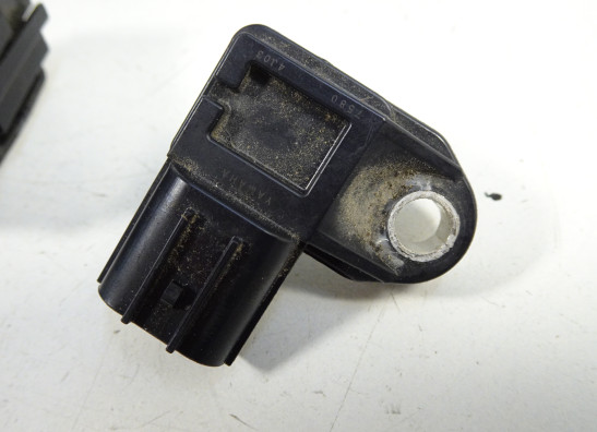 Relay Yamaha FZ1