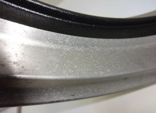 Front Wheel Honda VF 700  750 C Magna