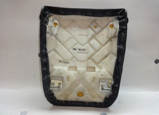 Soziussitz Kawasaki ZXR 750