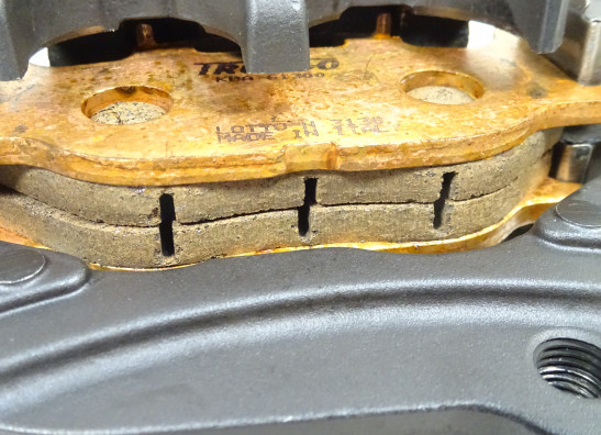 Brake caliper left front Yamaha FZ6