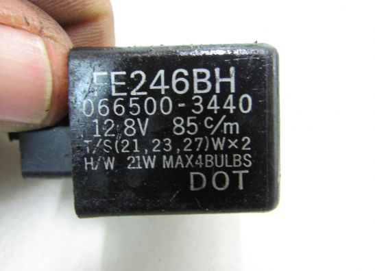 Relais Kawasaki ZX 7 R