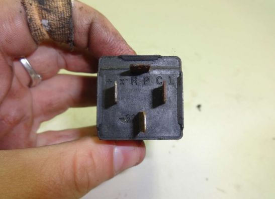 Relais unit Honda CB 750 F