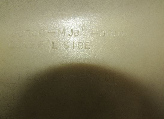 Seitenverkleidung links klein Honda VF 500 