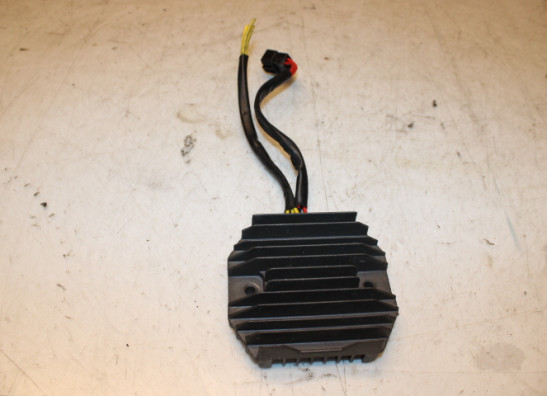 Spanningsregelaar Triumph Sprint RS