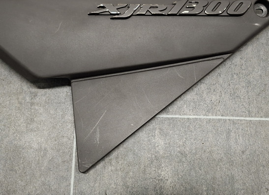 Cowl left small Yamaha XJR 1300