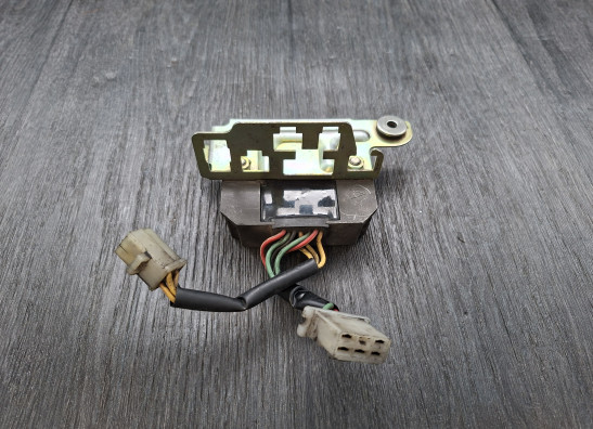 Regler Gleichrichter Honda VF 500 