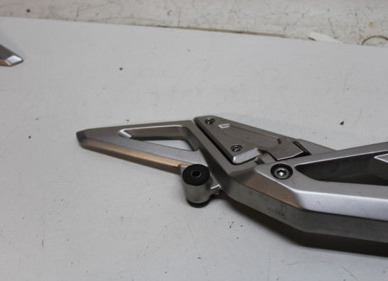 Duo voetsteun rechts Honda X-adventure 750