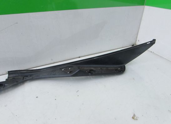 Cowl left small Suzuki Burgman 400