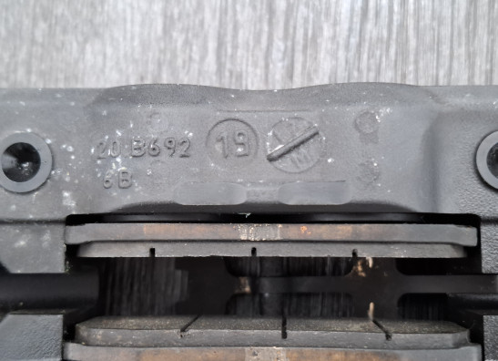 Bremssattel Bremszangen vorne BMW F 900 XR