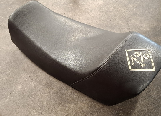 Zadel Kawasaki Z 400