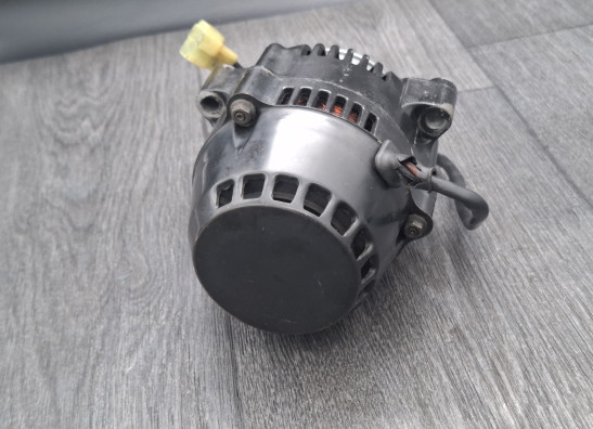 Dynamo Triumph Trident 900