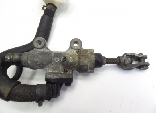 Rempomp achter Honda CBX 750 F