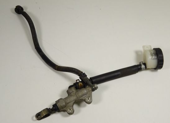 Rempomp achter Kawasaki ZX 6 R