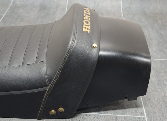 Zadel Honda CB 750 F