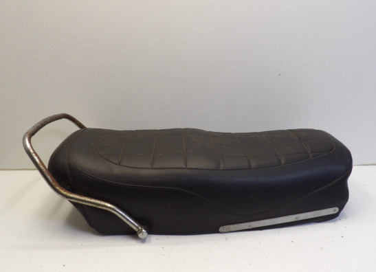 Zadel Suzuki GSX 750