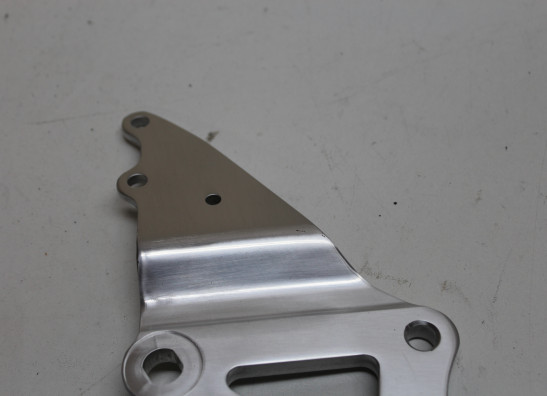 Main step holder right Suzuki GSX R 750 RK