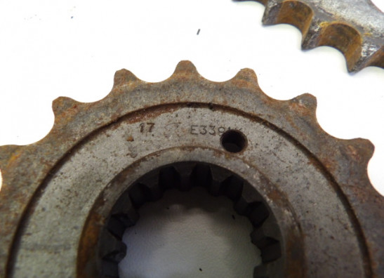 Chain and sprocket kit Honda VF 1000 F