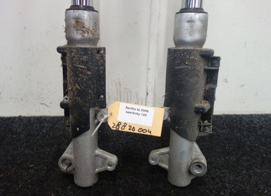 Voorpoten compleet Aprilia Sportcity 125
