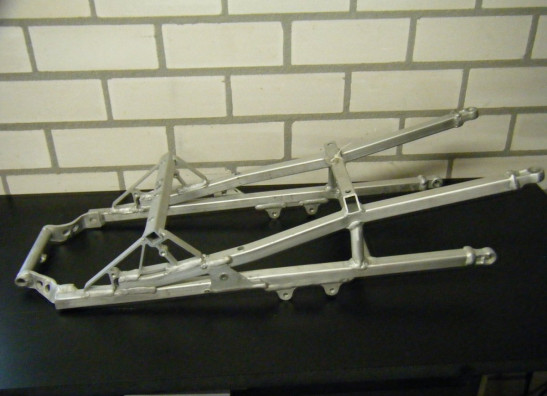 Achtersubframe Aprilia RSV 1000