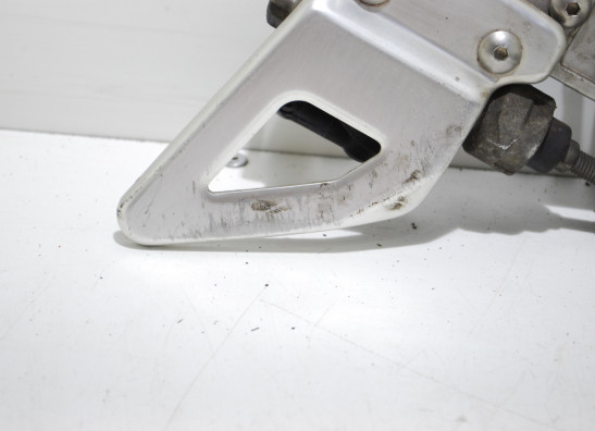 Main step holder right Suzuki GSX R 750