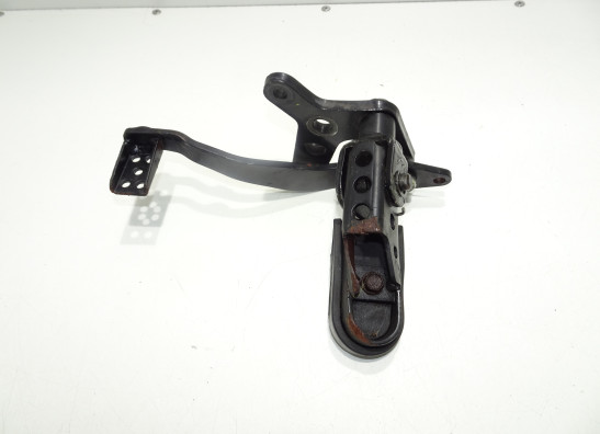 Fussrastetrager vorne rechts Triumph Tiger 900