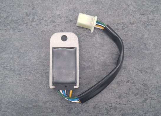 Spanningsregelaar Honda CB 750 F