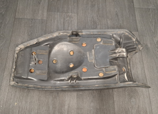 Zadel Honda VF 700  750 S Sabre