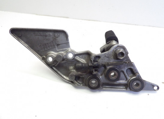 Fussrastetrager vorne rechts Suzuki GSF 1200 Bandit