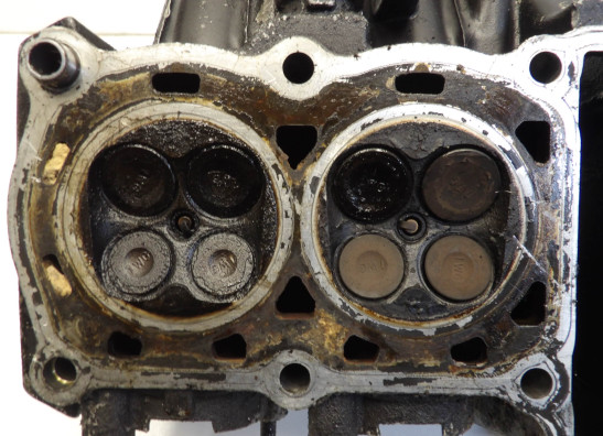 Cilinderkop Yamaha FZR 400