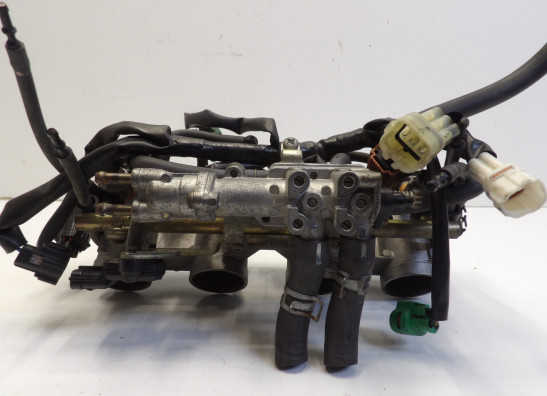 Gasklephuis Yamaha FZ6